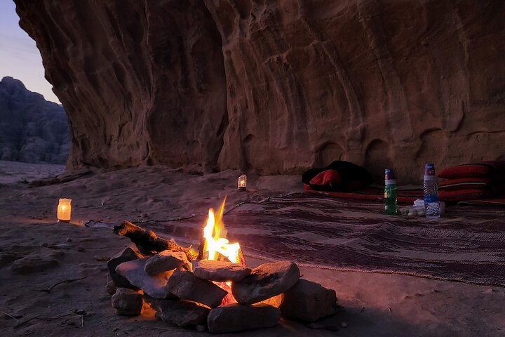 2 Day Wadi Rum Tour: Traditional Dinner and Starlit Cave Camp - Photo 1 of 8