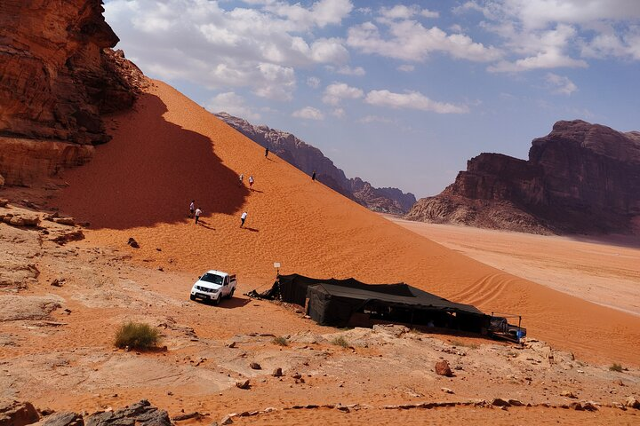 Wadi Rum Trip -full Day Jeep Tour + Cave Experience - Photo 1 of 25