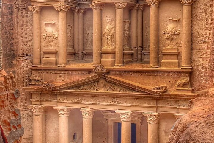 Private Luxury 8-Days Tour in Jordan, with a Licensed Tour Guide - Photo 1 of 11