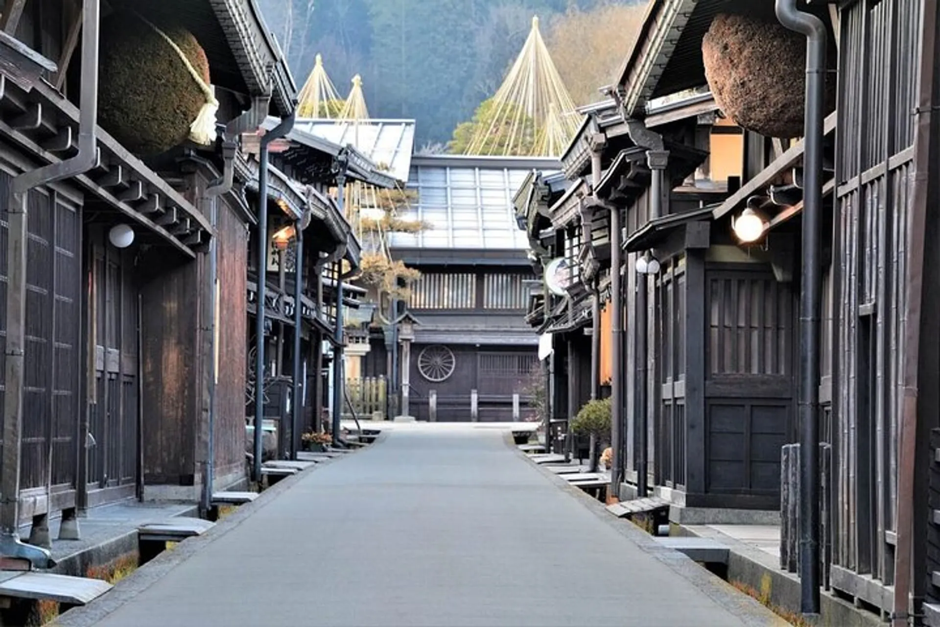 1-Day Takayama Tour: Explore Scenic Takayama and Shirakawago in