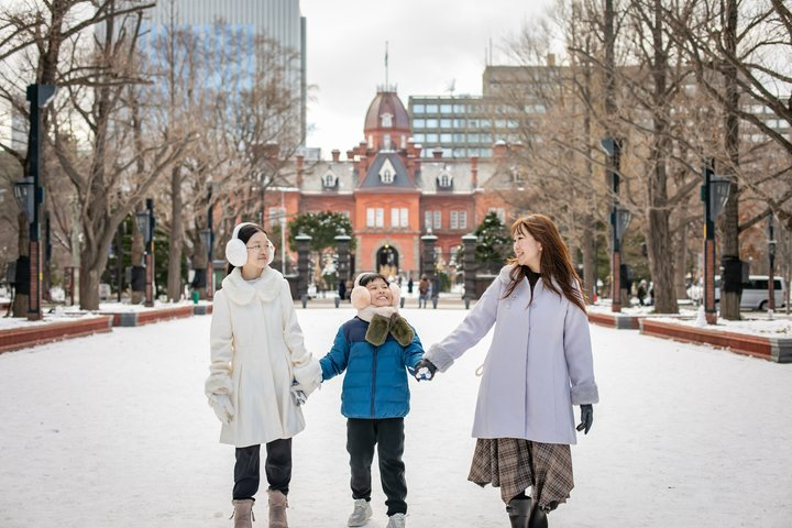 1 Hour Private Photoshoot in Sapporo - Photo 1 of 19