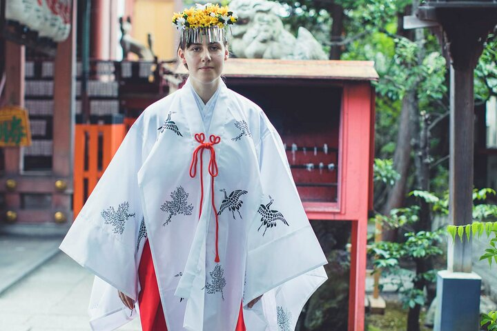 Miko Small Group Experience at Takenobu Inari Jinja Shrine - Photo 1 of 7