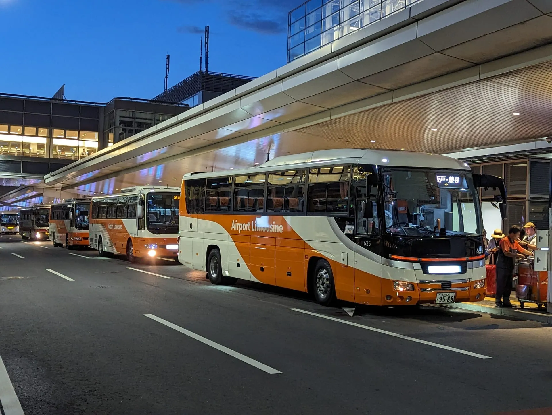 6b676b94-aab3-438a-85a3-