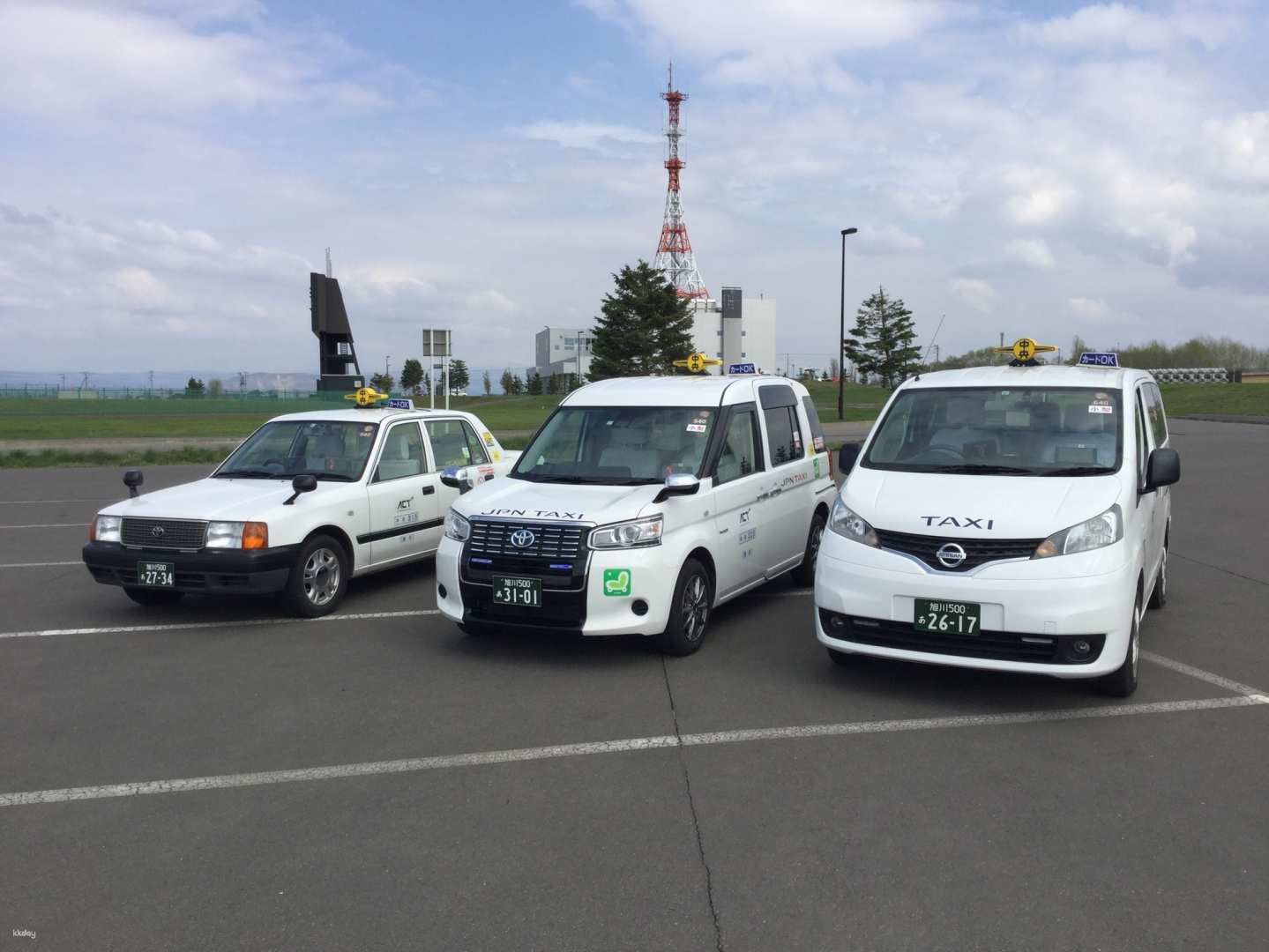 Private Airport One-Way Charter: Asahikawa Airport (AKJ) to Asahikawa, Furano, Sounkyo, or Asahidake | Japan - Photo 1 of 8