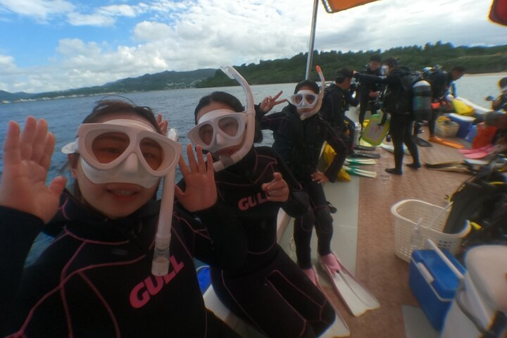 Boat Snorkeling Trip 2 Rounds 【Minna, Sesoko , Motobu Okinawa】 - Photo 1 of 5