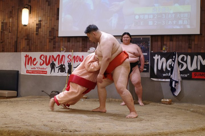 The SUMO show - Photo 1 of 11