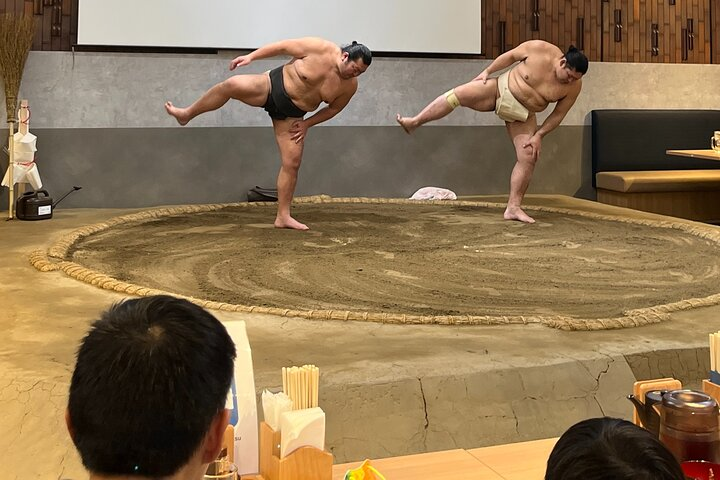 The SUMO show - Photo 1 of 13
