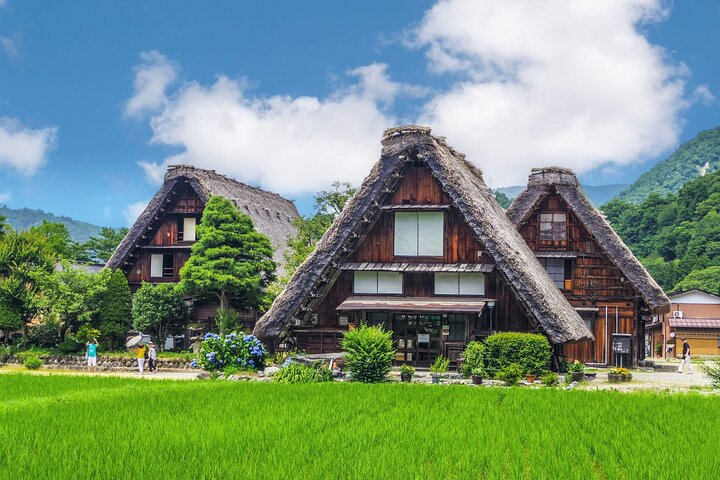 Tur Shirakawago, Takayama & Gujo Hachiman dari Nagoya - Photo 1 of 18