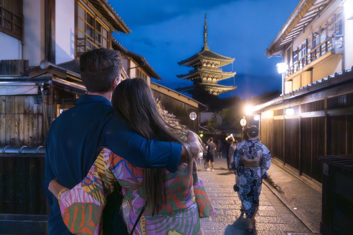 Kyoto Gion Night Walk: Geisha District and Hidden Streets tour - Photo 1 of 17