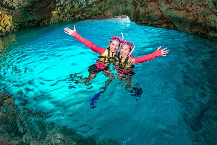 Easily set sail by boat! / Blue cave snorkel - Photo 1 of 25
