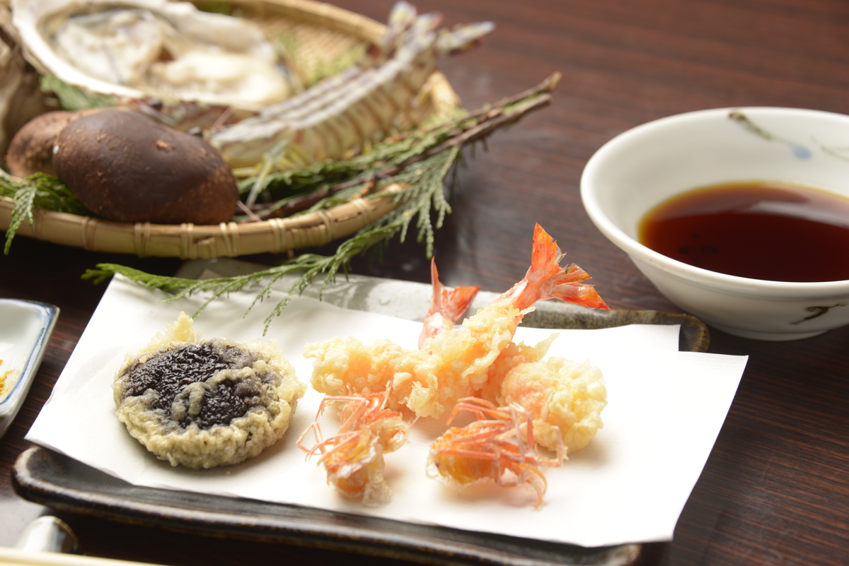 Enjoy Japanese Tempura Dishes【Tempura KANNO】 - Photo 1 of 5