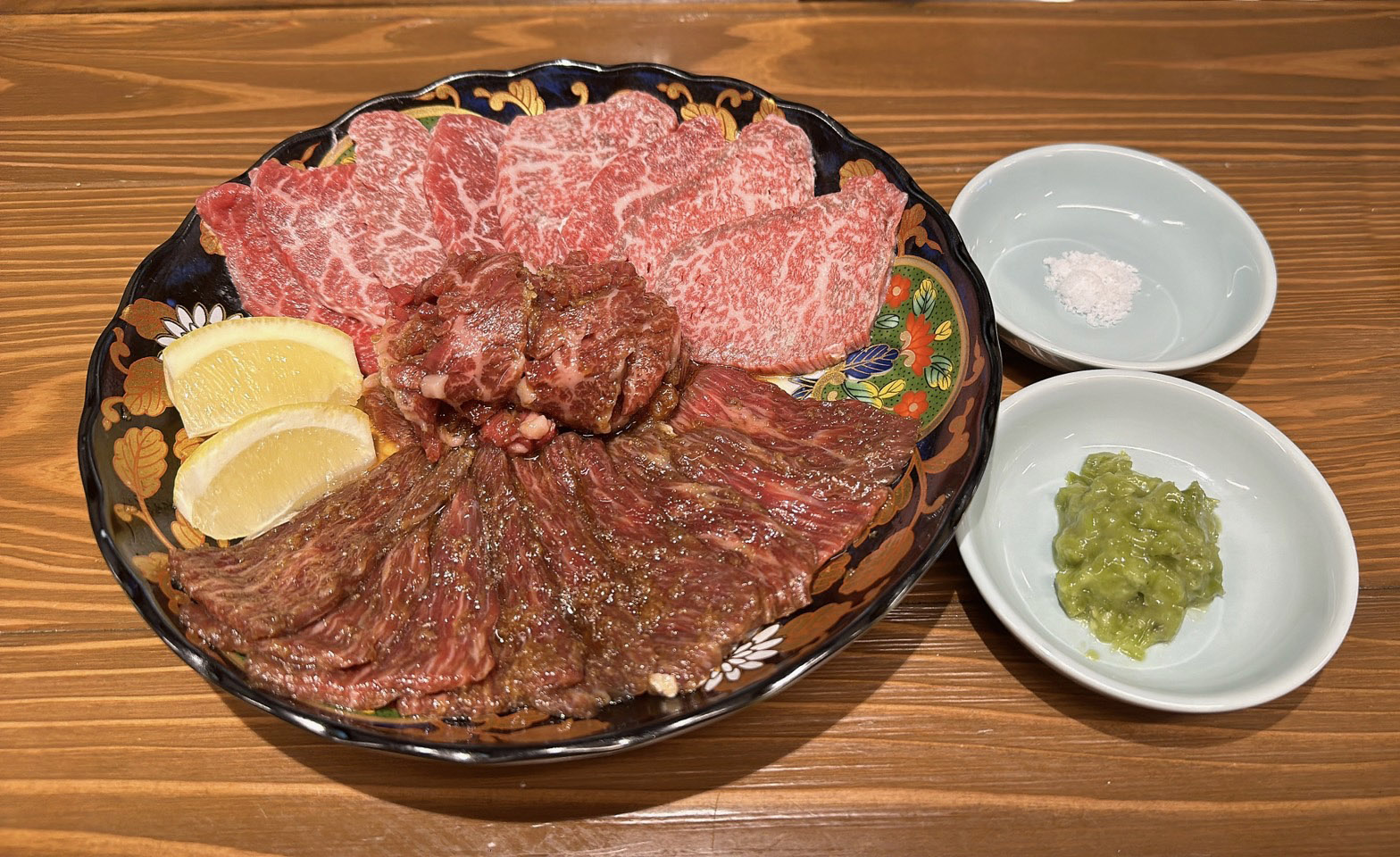Enjoy Traditional Japanese Yakiniku【Yakiniku Kazuchan: Naha Kokusai Street Branch】 - Photo 1 of 10