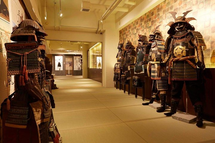 Step into a world of history where intricate samurai armor and ninja artifacts await. Experience hands-on activities that bring the legendary lives of these warriors to life.