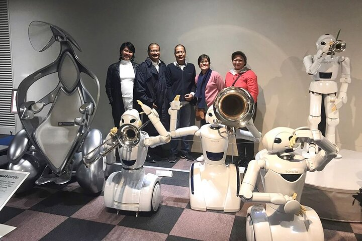 Experience the unique fusion of tradition and innovation as you explore Toyota's advancements with friendly robots showcasing the spirit of craftsmanship and continuous improvement in Nagoya.