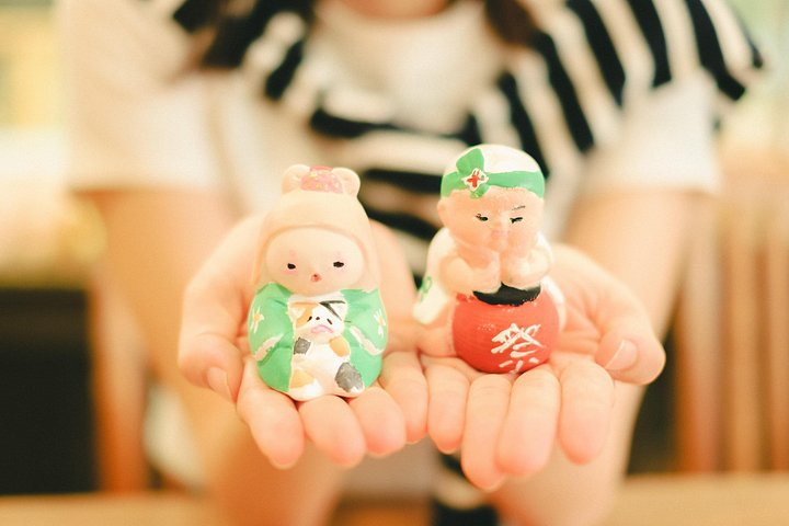 Fukuoka: Hakata Doll Colorful Painting Shared Activity - Photo 1 of 5