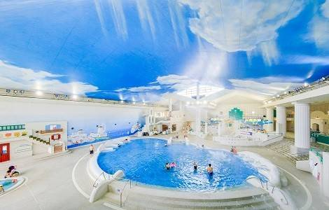 Relaxation awaits at Hakone Kowaki-en Yunessun where 23 unique hot spring baths invite you to unwind. Soak in soothing waters surrounded by serene scenery for a refreshing escape.