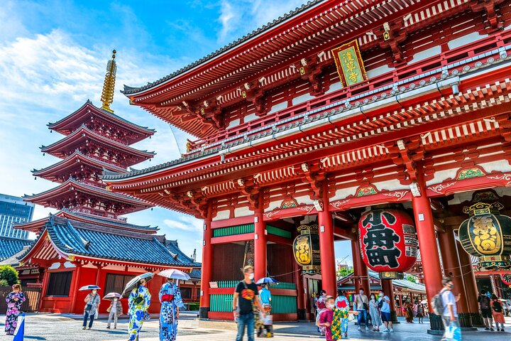 Explore historic streets filled with traditional sights vibrant vendors and delightful cultural treats culminating in stunning views from Tokyo Skytree high above the cityscape. Discover the essence of Asakusa!