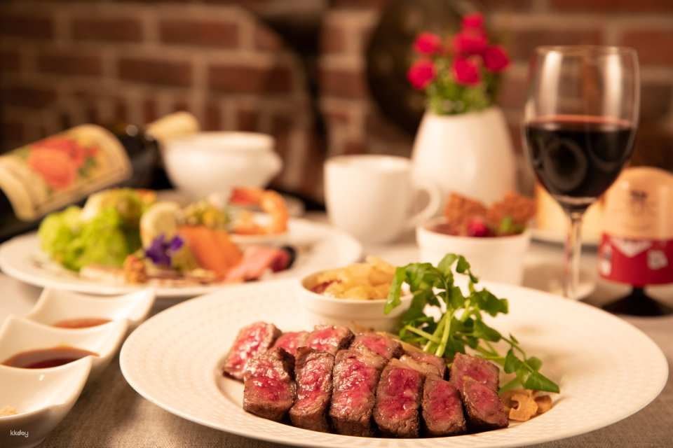 Hyogo, Japan｜Kobe Beef Steak プロペラPropeller｜Special Kobe Beef Steak Set - Photo 1 of 5