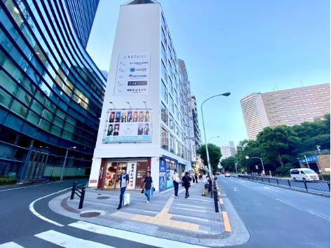 Explore the lively streets of Otome Road where shops brim with female-focused anime and manga treasures inviting every visitor to indulge in their favorite fandoms.