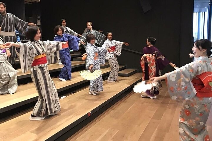 Immerse yourself in Japanese culture by donning a yukata and dancing to Sakura Sakura embodying the grace of samurai-era traditions in a lively setting.