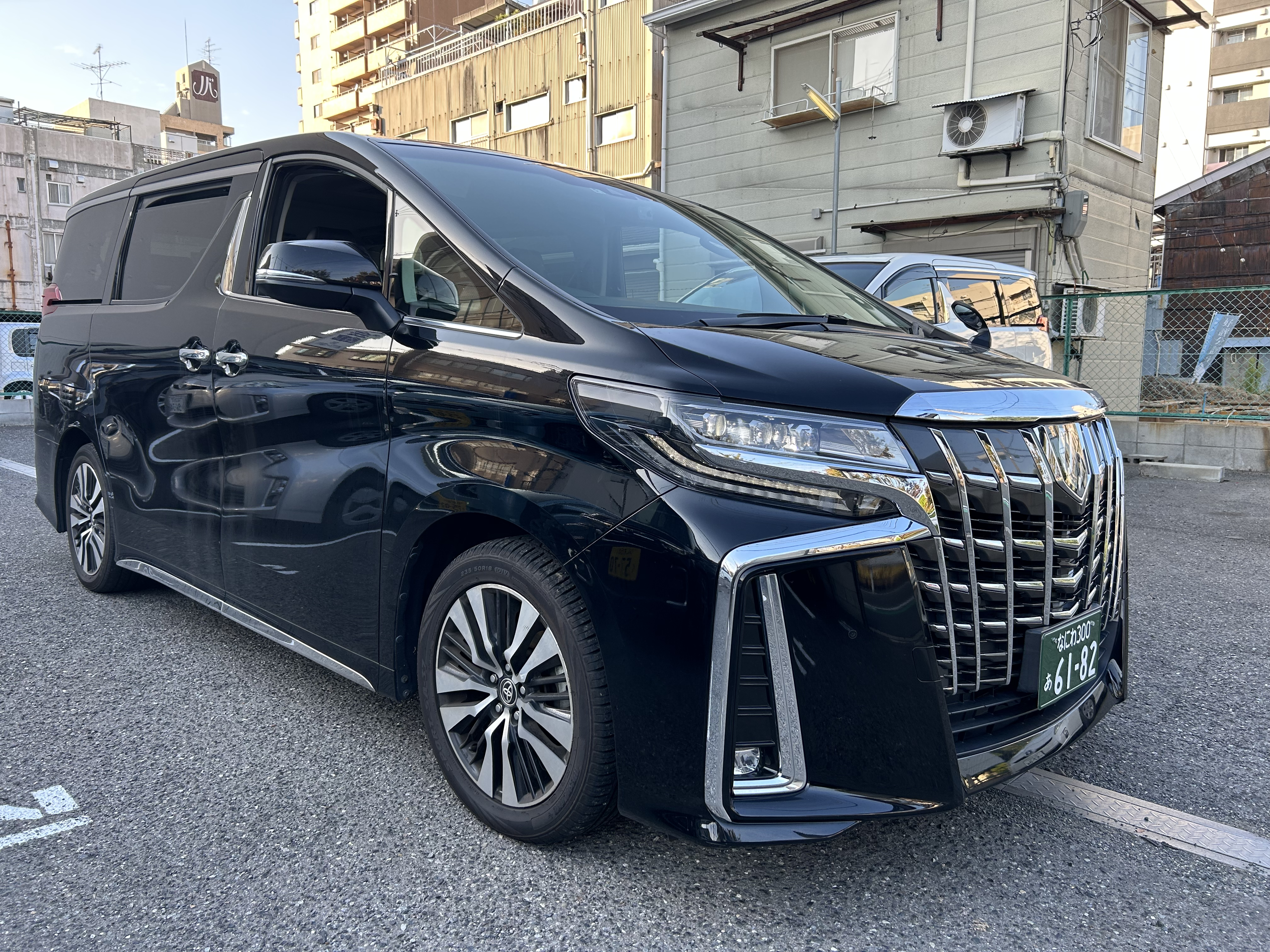 Kansai Airport to Osaka City Private Hire Car Transfer (Japanese & Chinese Available) - Photo 1 of 16