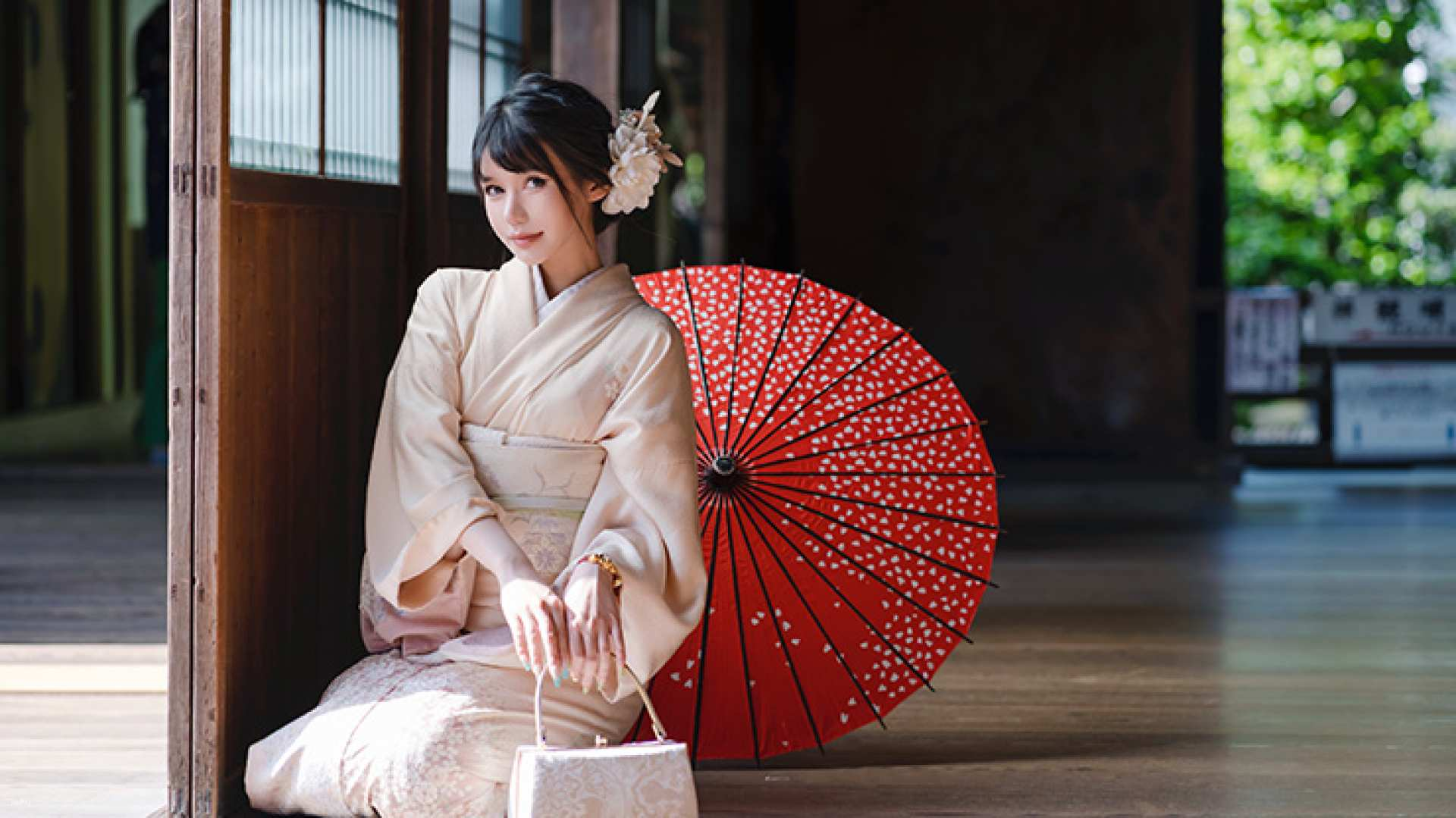 Experience traditional Japanese elegance while exploring iconic sights. Discover unique kimono styles and enjoy convenient amenities as you immerse yourself in Japan's rich culture and beautiful landscapes.