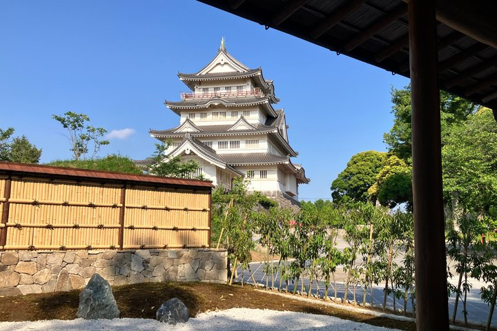 Chiba: Kimono & Tea Ceremony at a Historic Castle Garden - Photo 1 of 16