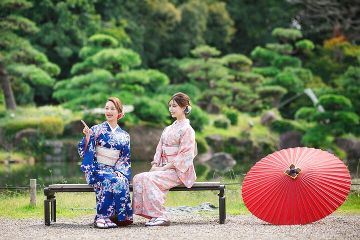 Authentic Kimono and hair styling and Photo Session in Osaka - Photo 1 of 14