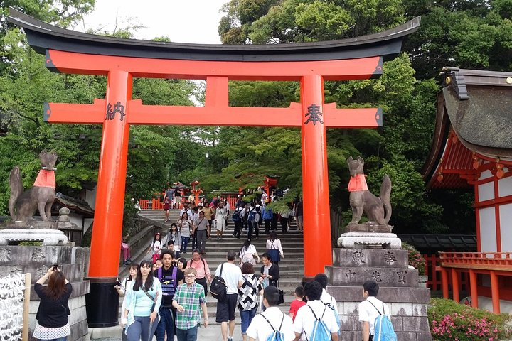 One of the larger torii (gates) at Fushimi Inari