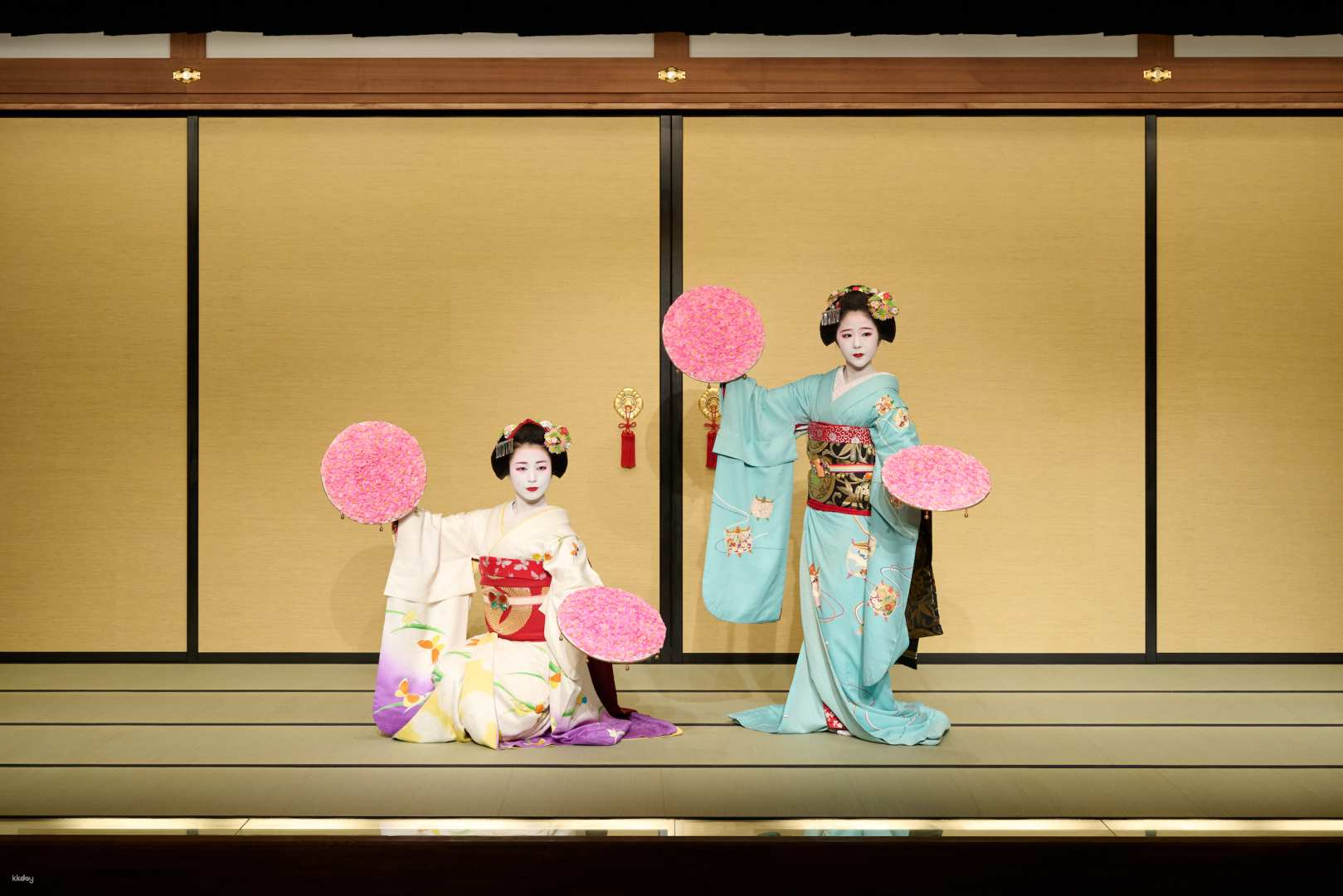 [Kyoto Sightseeing "OKOSHI" Bus] Kyoto Night Tour | Kyoto Cuisine, Maiko Performance & Enjoy Traditional Japanese Performing Arts | Yae Kaikan Gion Corner - Photo 1 of 10