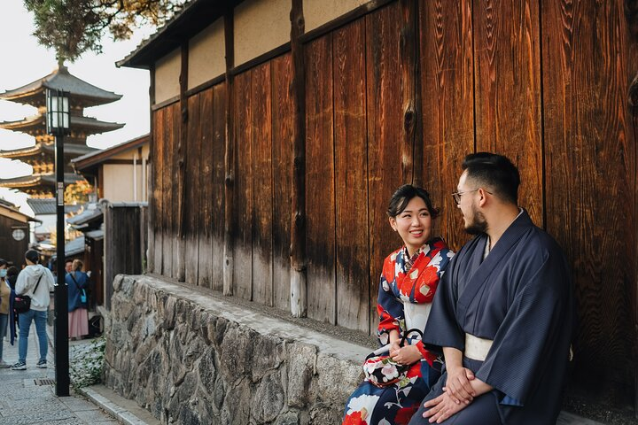 Kyoto Traditional Town Photography Photoshoot - Photo 1 of 7