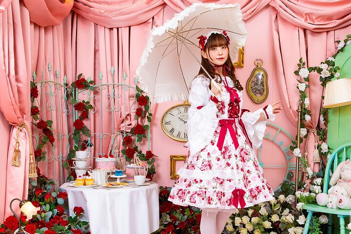 Immerse yourself in a whimsical world of fashion in Harajuku. Capture fun moments with friends while showcasing unique outfits in a picture-perfect setting. Create unforgettable content and lasting memories.