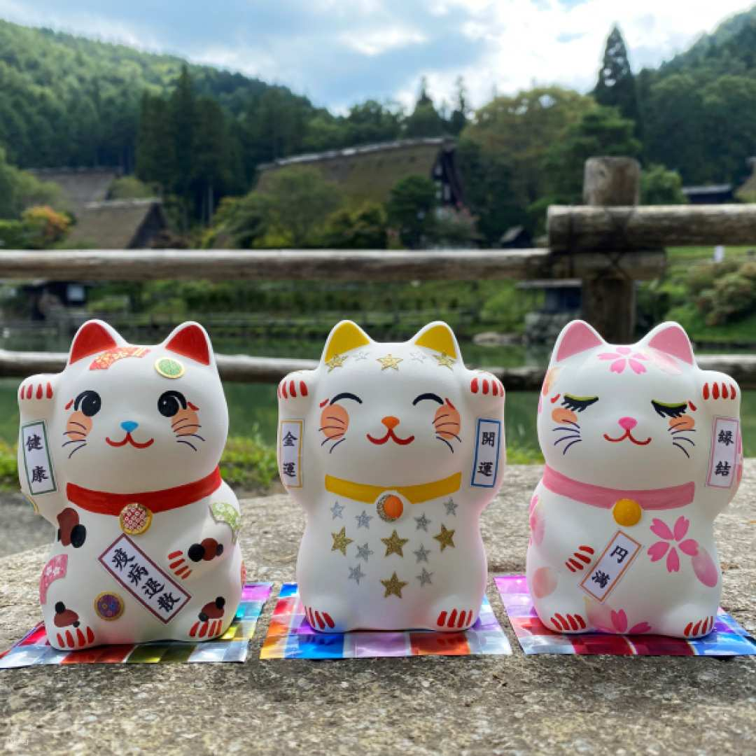 [Lucky cat painting experience] You can freely paint an unglazed beckoning cat! Feel like a painter♪ 3 types to choose from (Takayama City, Gifu Prefecture) - Photo 1 of 2