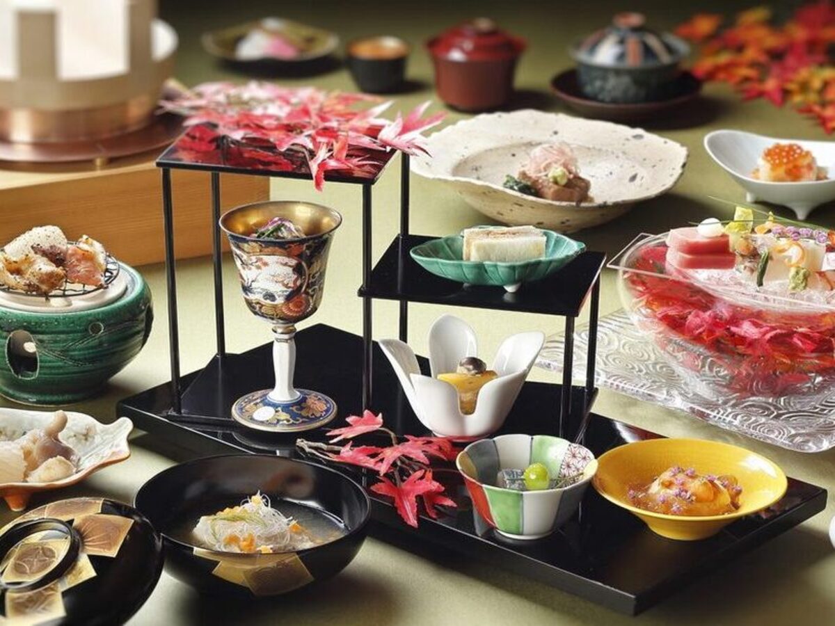 Discover the artistry of Japanese cuisine at Osaka Nadaman where each dish offers a unique expression perfect for celebrations in a serene private setting.