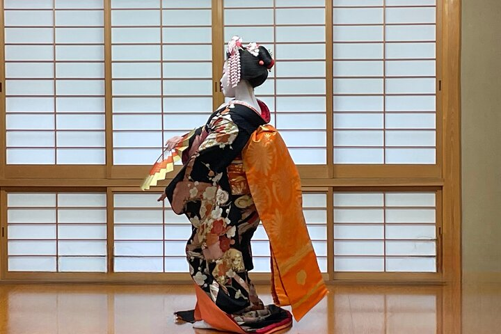 Kyoto: Meet the Geisha Maiko with Gion Walking Tour - Photo 1 of 13