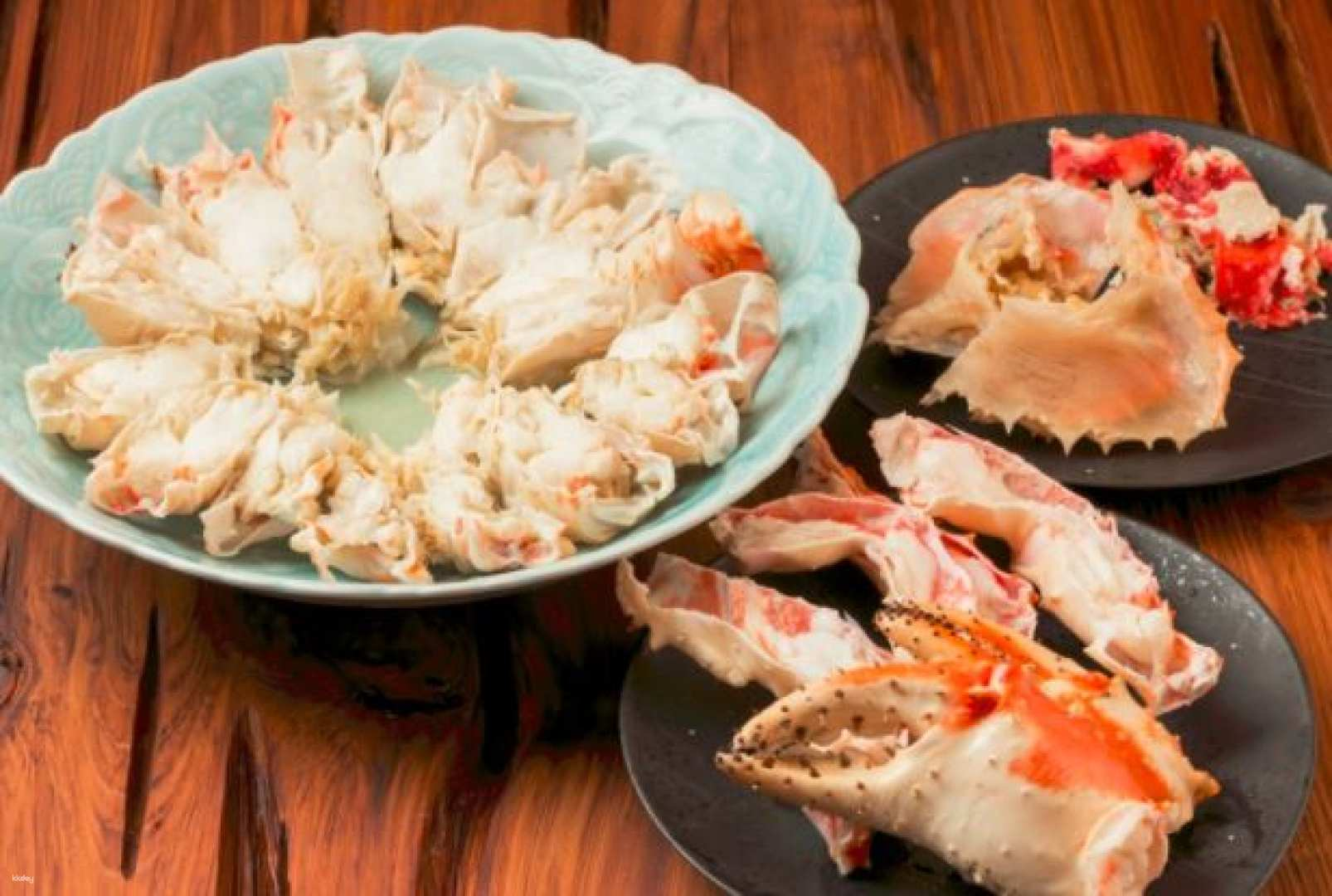 Savor the exquisite flavors of Hokkaido’s king crab at this Michelin one-star restaurant where culinary artistry meets local tradition in a memorable dining experience.