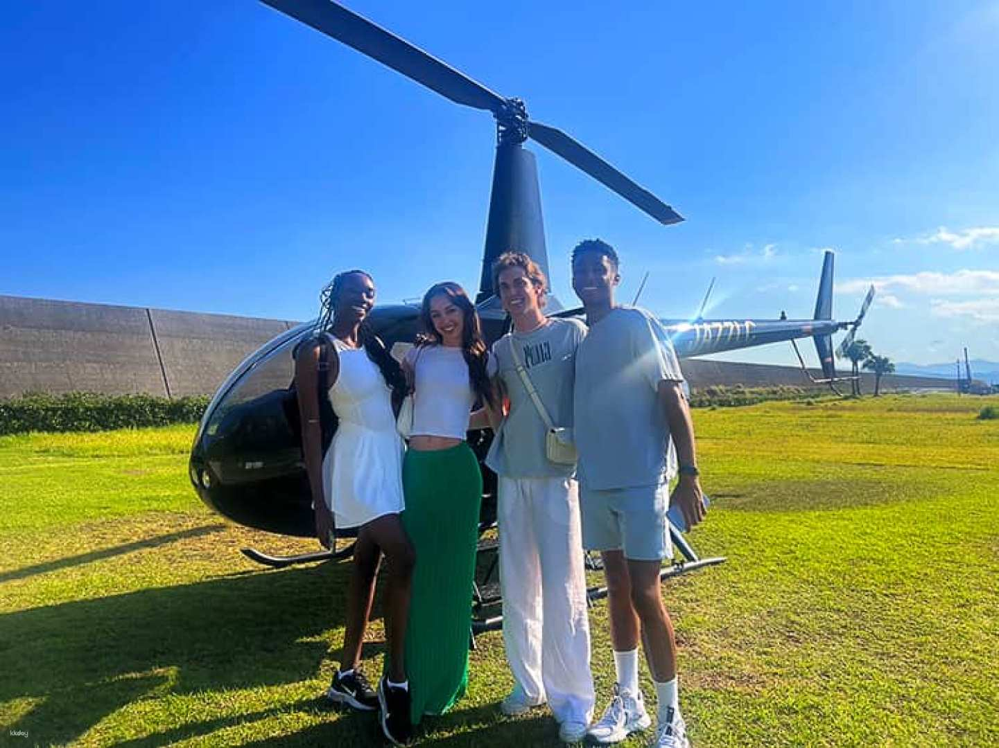 Miyazaki｜Helicopter Cruising - Photo 1 of 7