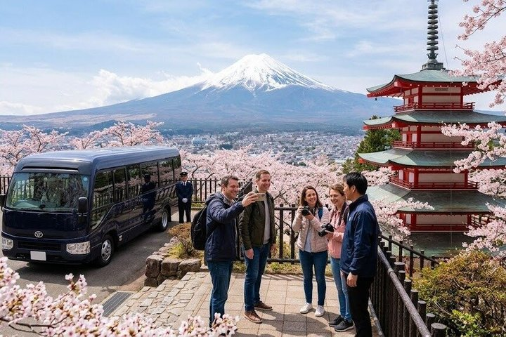 Mt. Fuji Five Lakes Tour with Guide & Vehicle (Tokyo Dep) - Photo 1 of 18