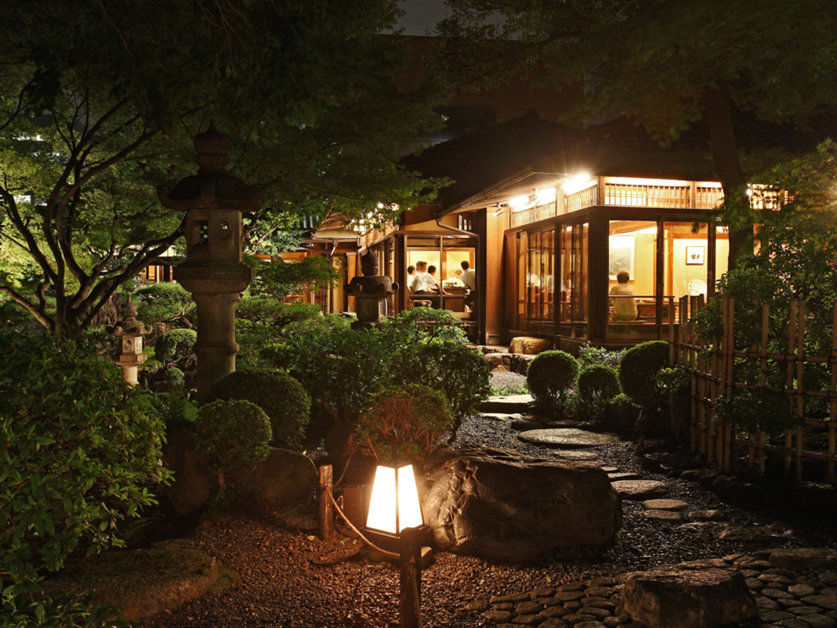 Multiple authentic Japanese cuisine courses prepared by skilled Japanese chefs【Sushi & Japanese Cuisine Ganko Takasegawa Nijyoen】 - Photo 1 of 10