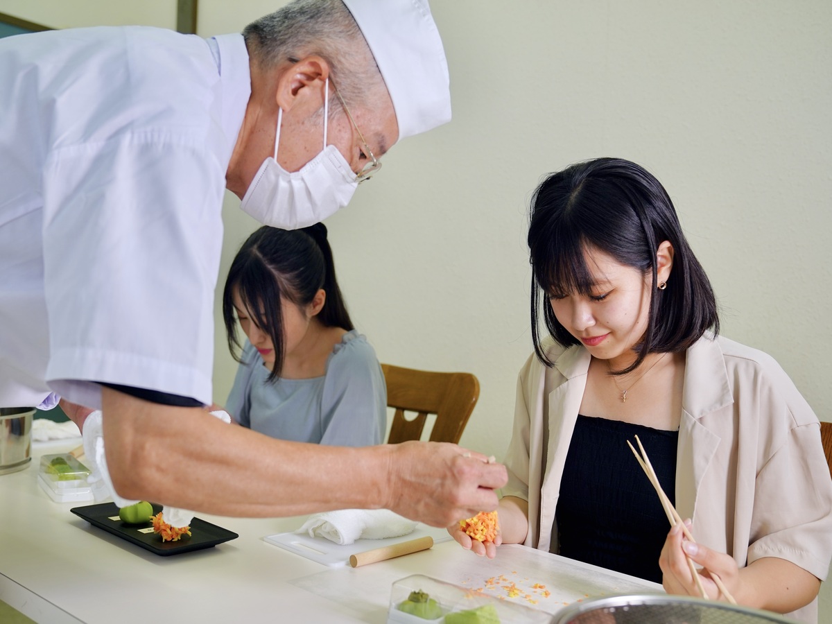 Multiple Experience Courses in Matsue, Shimane Prefecture [OSEWA-SAN] - Photo 1 of 10