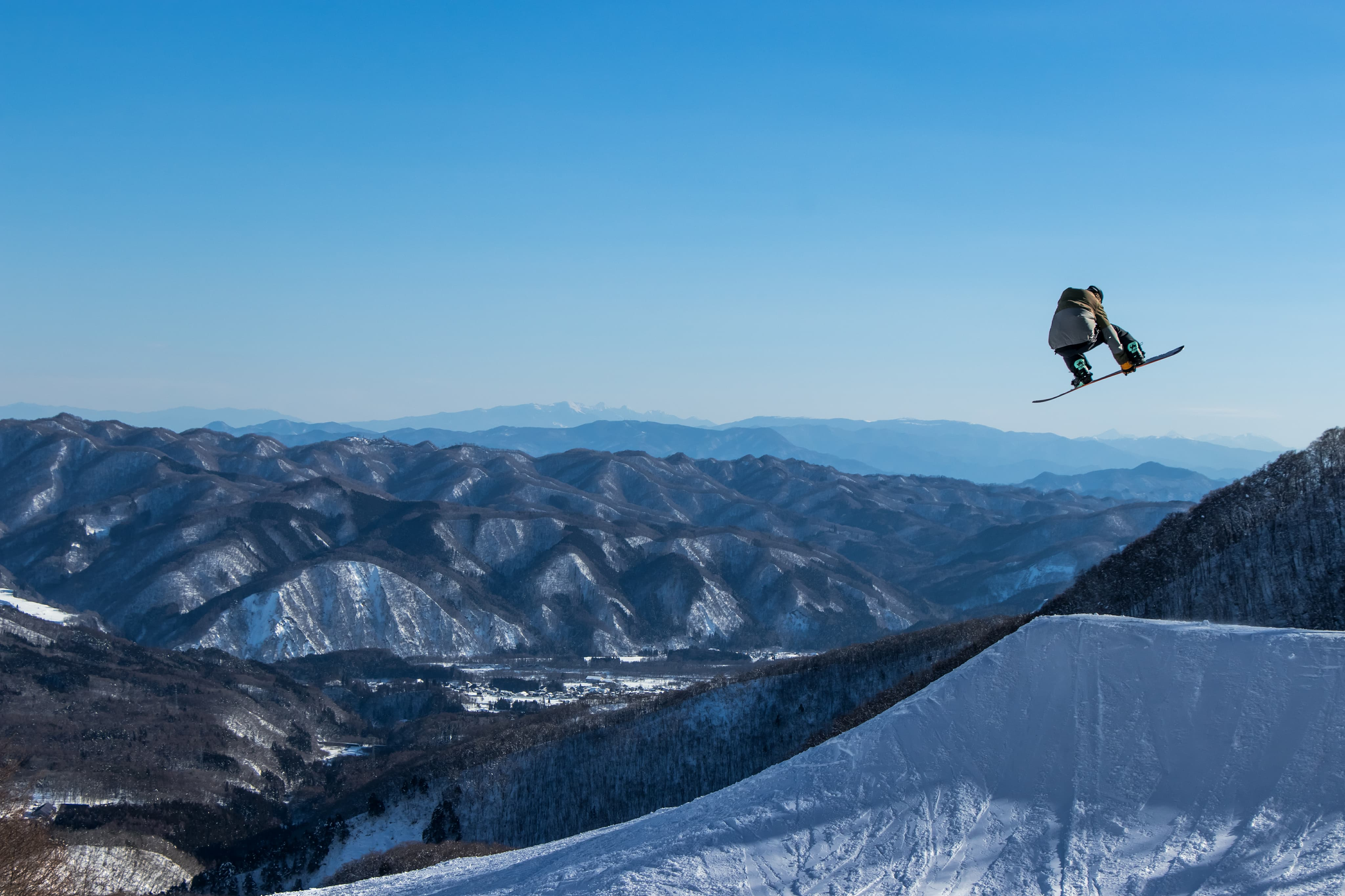 Nagano Station Departure - Ski & Snowboard Bus Tour Morning Departure Tsugaike Mountain Resort Day Trip Package (Return Trip Extended by 1 Day) - Photo 1 of 12