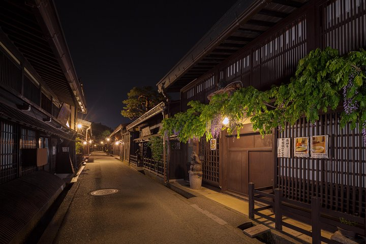 Night cityscape search Night tour of Takayama (About 50 min.) - Photo 1 of 4