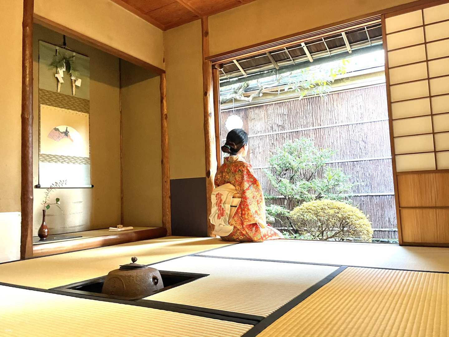 Tomidaya Traditional Townhouse Tour + Kimono & Tea Ceremony Experience Reservation (Kyoto City, Kyoto Prefecture) - Photo 1 of 10