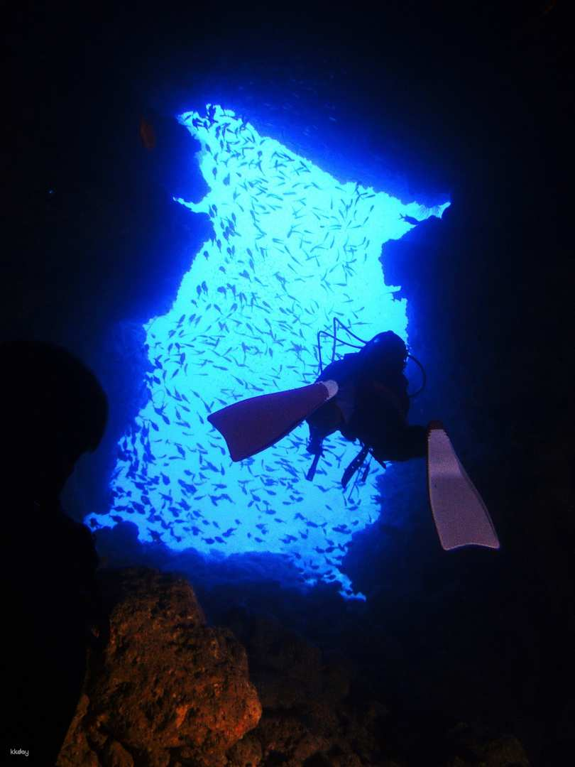 Okinawa PADI Open-Water Advanced Diving Course - Photo 1 of 4