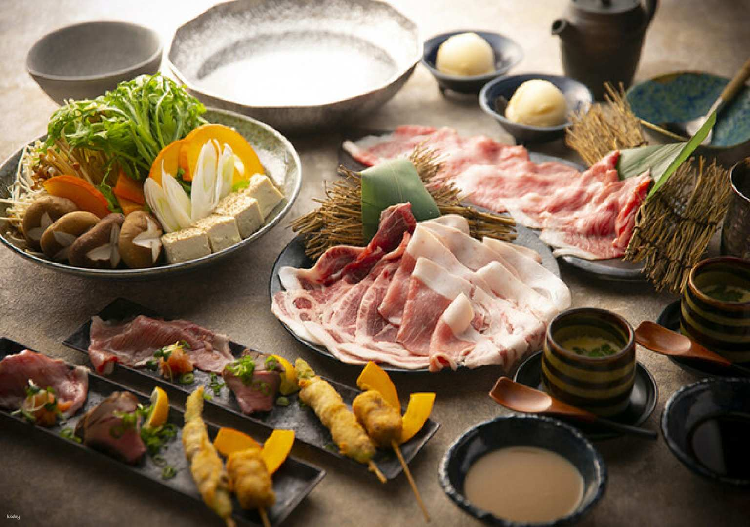 Shabu Shabu and Kushikatsu・Haruna Honmachi｜Wakayama Eve Mibuta Pork・A5 Miyazaki Beef｜Osaka, Japan - Photo 1 of 8