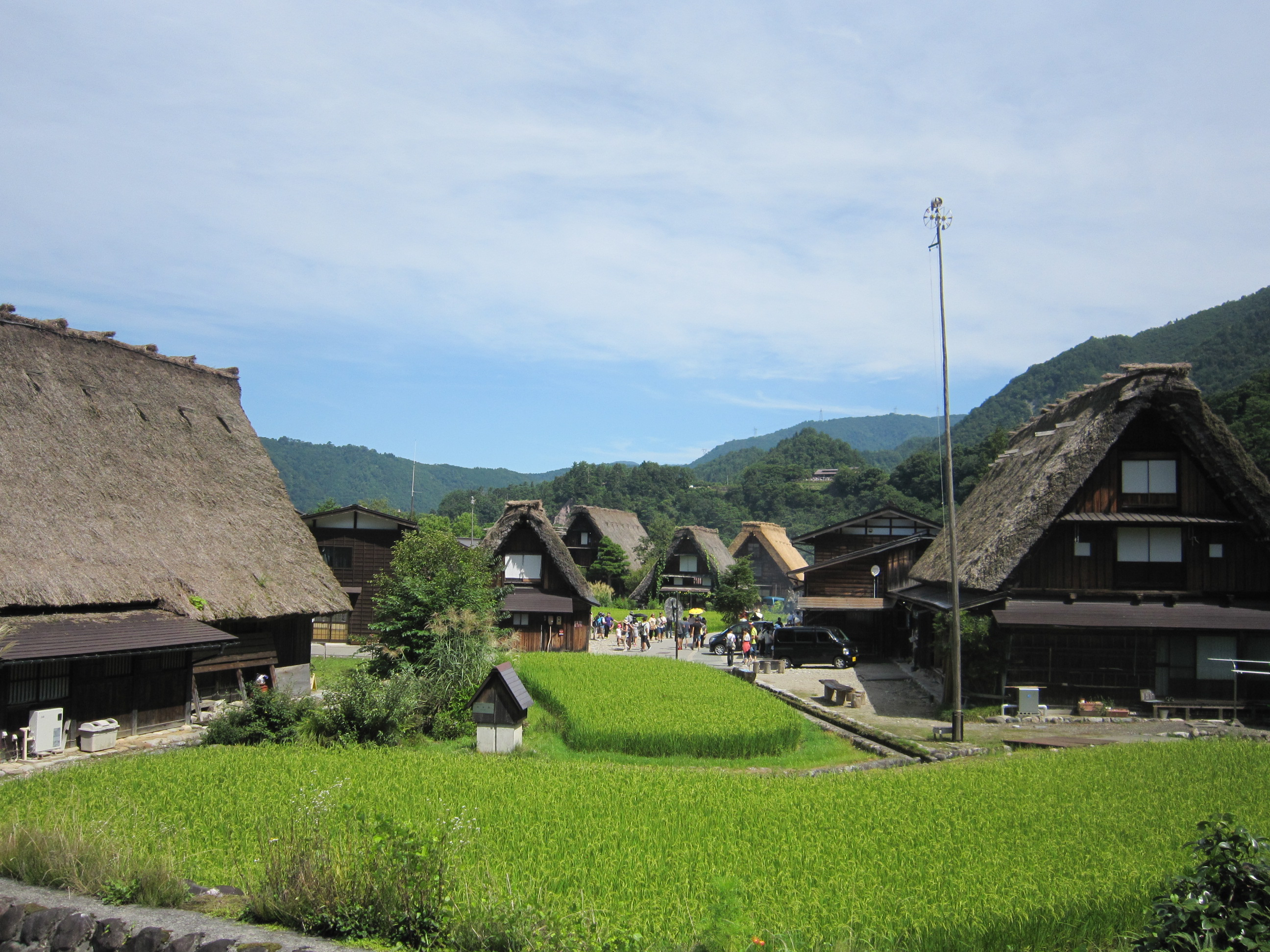 Platinum route tour : Shirakawa-go and Takayama <From/to Kanazawa Station / lunch included / accompanied by an English-speaking guide>  - Photo 1 of 16