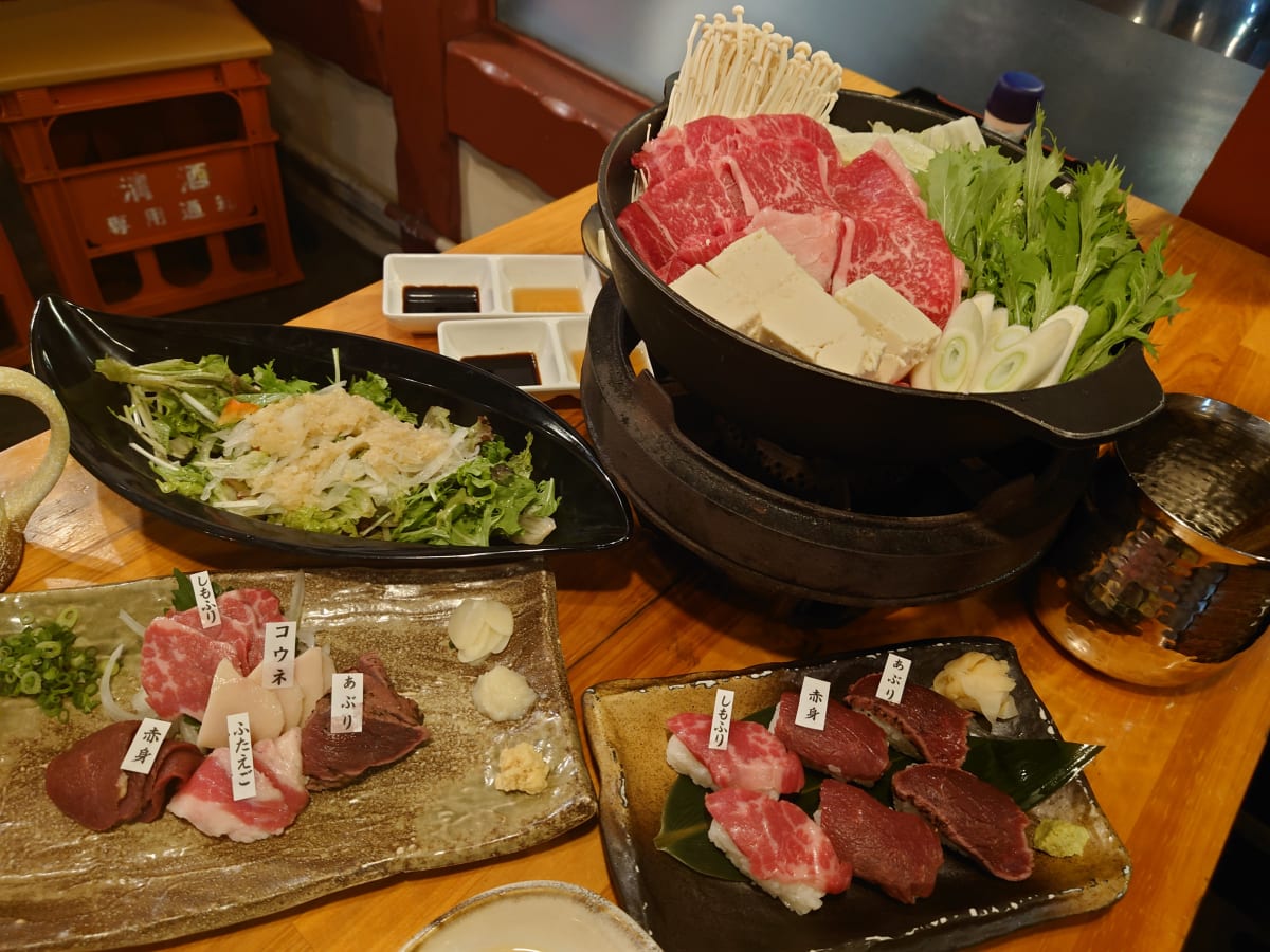 Premium Horse Sashimi & Kuroge Wagyu Sukiyaki Course (Includes 2-Hour All-You-Can-Drink)[Sakuraya Bariking Akasaka] - Photo 1 of 9