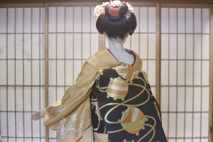 Kyoto Geisha Show Cultural Hour with an apprentice geisha, Maiko - Photo 1 of 6