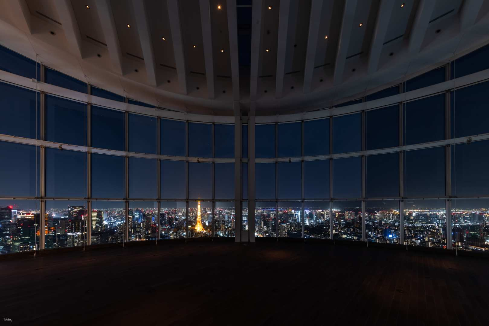 Experience Tokyo's stunning skyline from 250 meters up where night views showcase the city's blend of modern art and urban charm all from the Roppongi Hills Mori Tower Observation Deck.