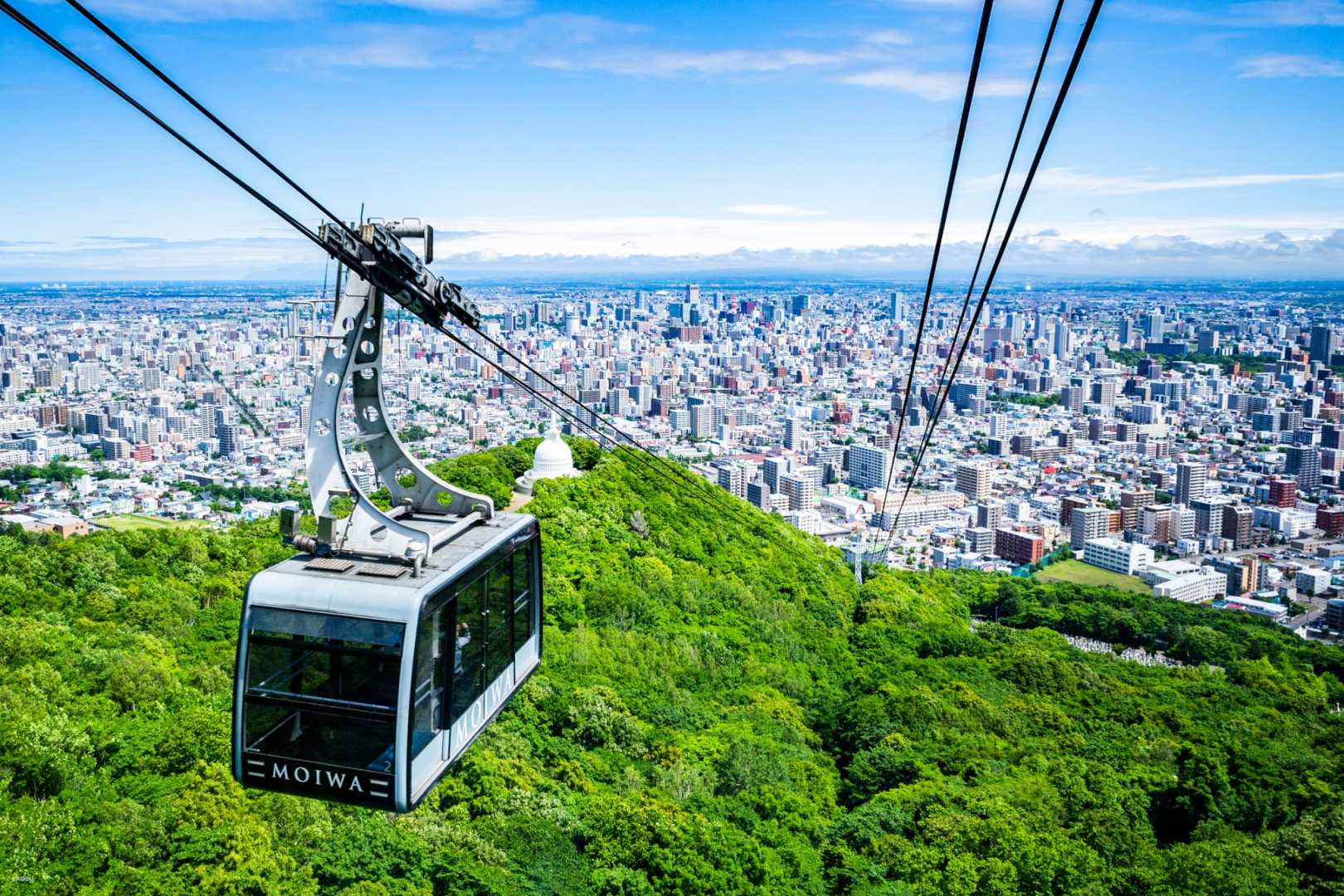 Experience breathtaking views of Sapporo and the vast Ishikari Plain from the Mt. Moiwa Ropeway where nature meets stunning city lights. Perfect for unforgettable memories and romantic moments.